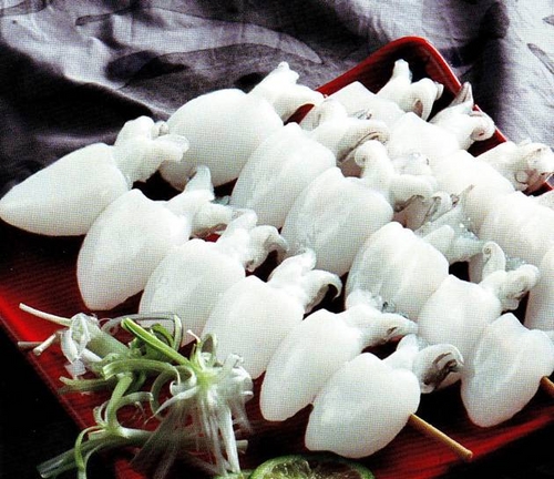 Whole clean baby cuttlefish skewer (IQF)